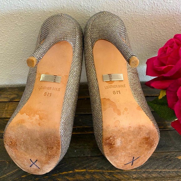 Badgley Mischka iridescent glitter/shiny metallic heels (size 6).🌹 - Picture 15 of 16